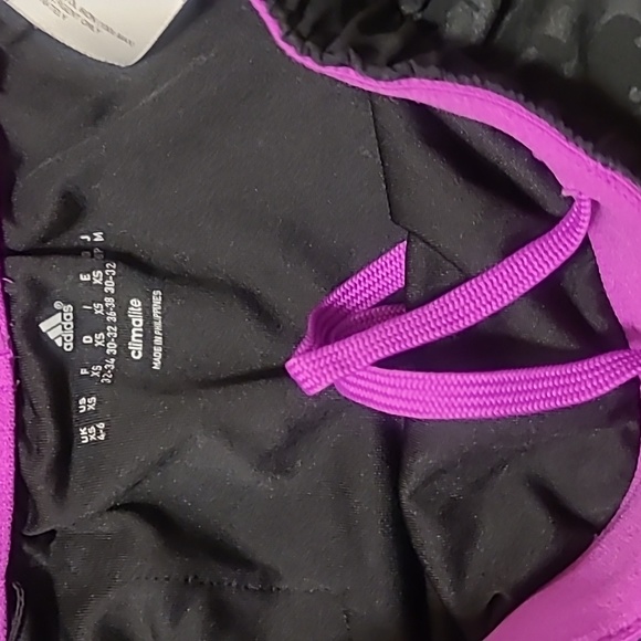 3/15❤️Adidas Climate Lined shorts. XS - Picture 4 of 10